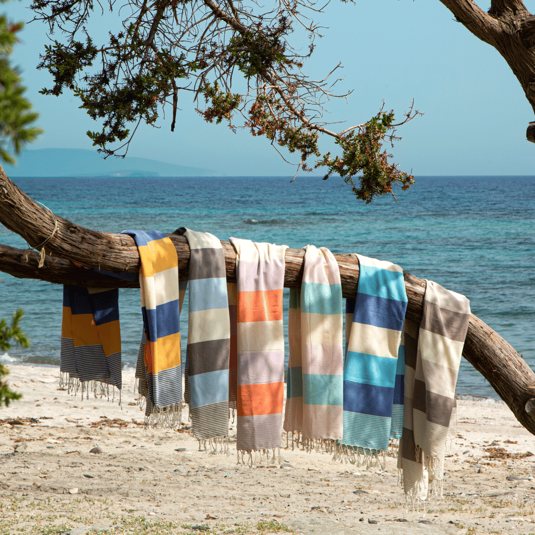 Towel to Go Palermo Strandtuch mit Geschenkbox, Blau/Türkis - Towel to Go