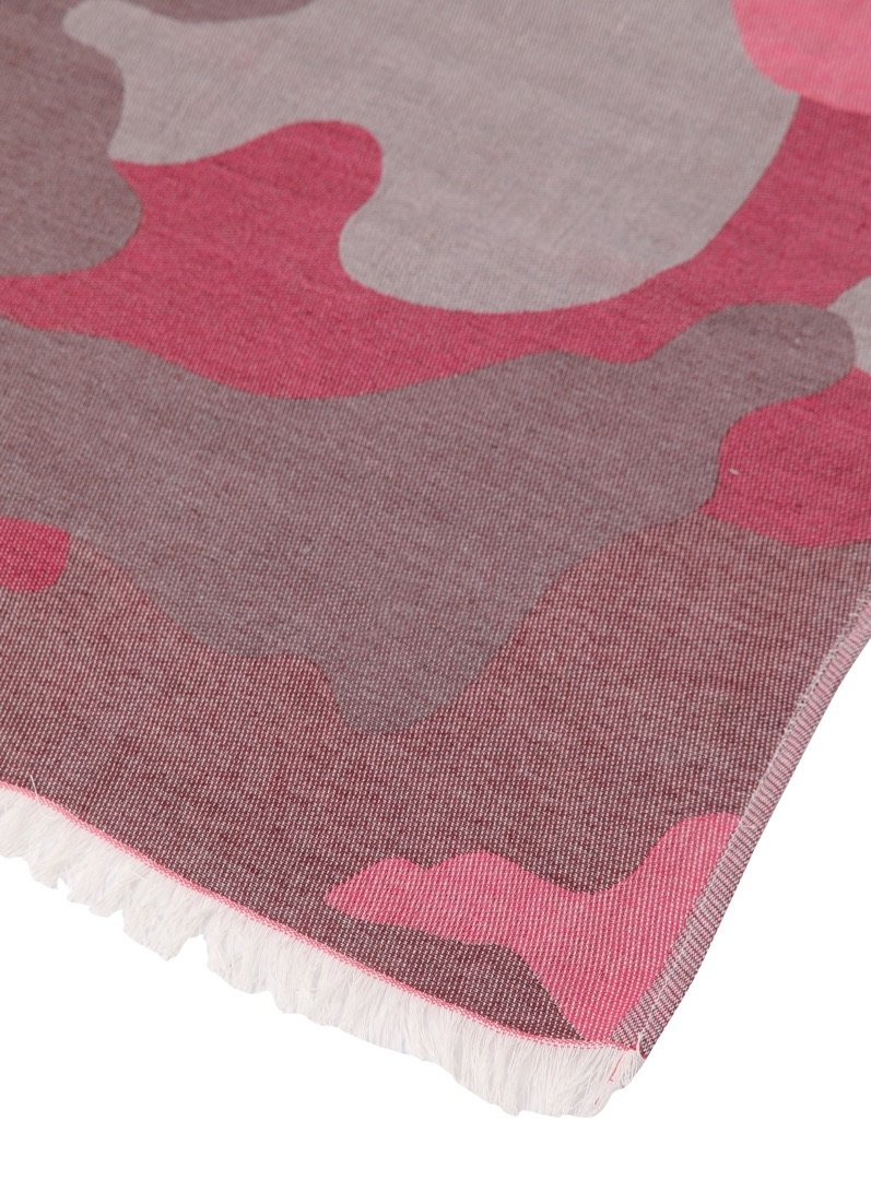 Towel to Go Camouflage Pink Grey TTGCF004 02